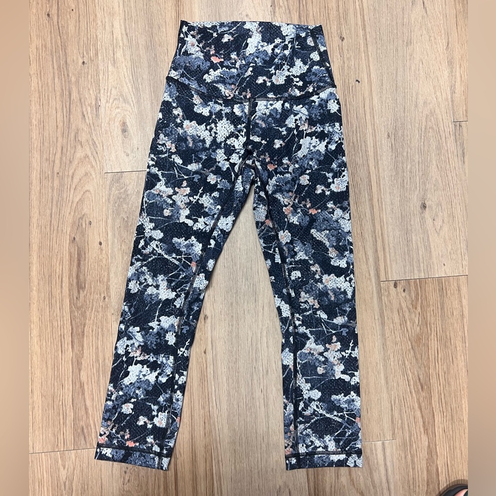 Lululemon size 2 multi-colored capri length yoga pants